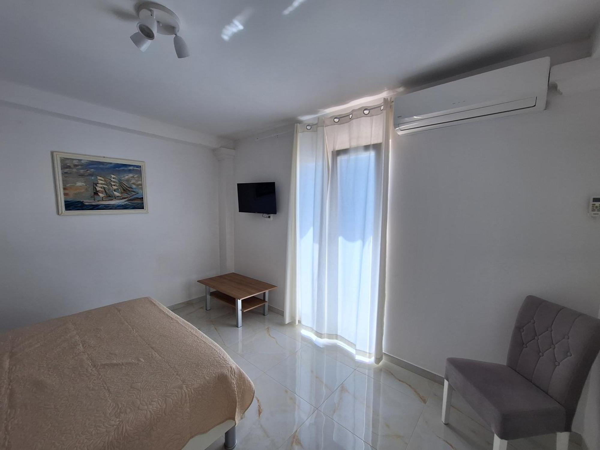 Apartman Graciela Perfect Location Gradac กราดัซ ภายนอก รูปภาพ