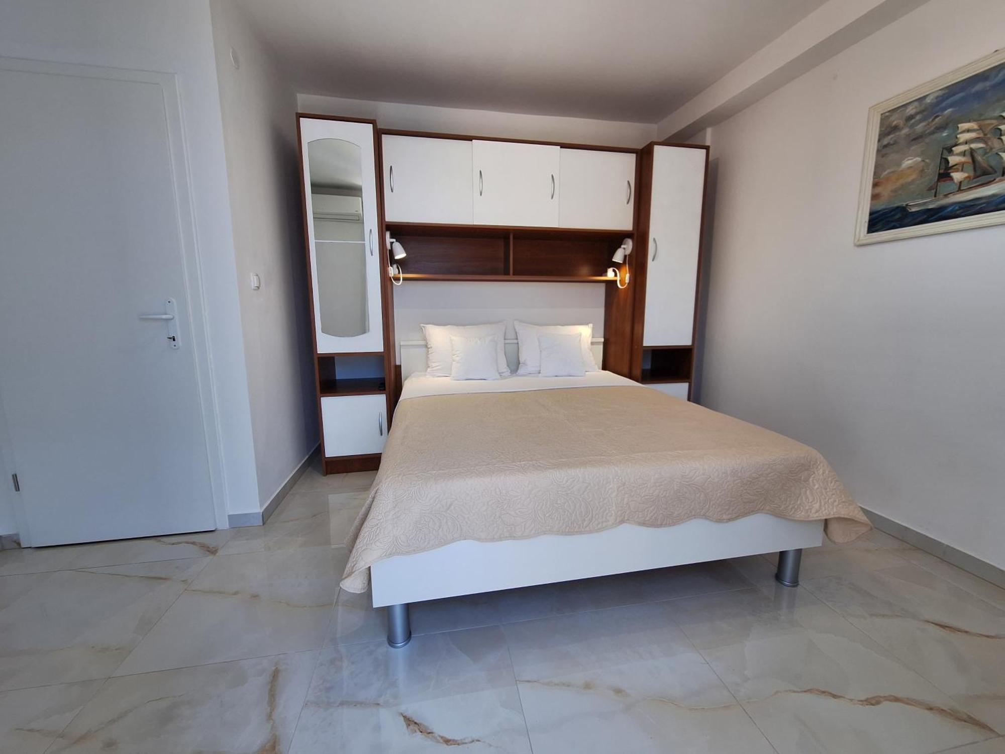 Apartman Graciela Perfect Location Gradac กราดัซ ภายนอก รูปภาพ